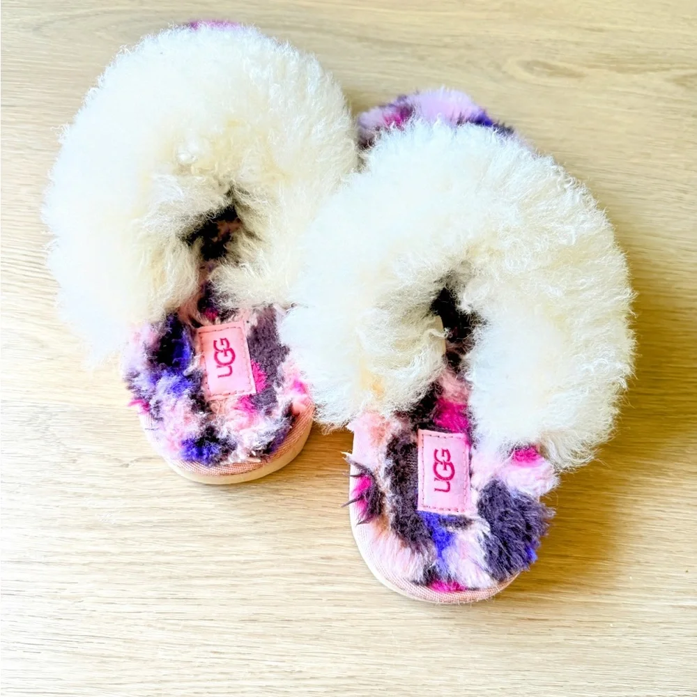 UGG Fluff Yeah Slide Slippers Kids Size 2 Pink Purple Tie Dye Shearling